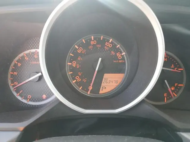 2011 TOYOTA 4RUNNER SR5  