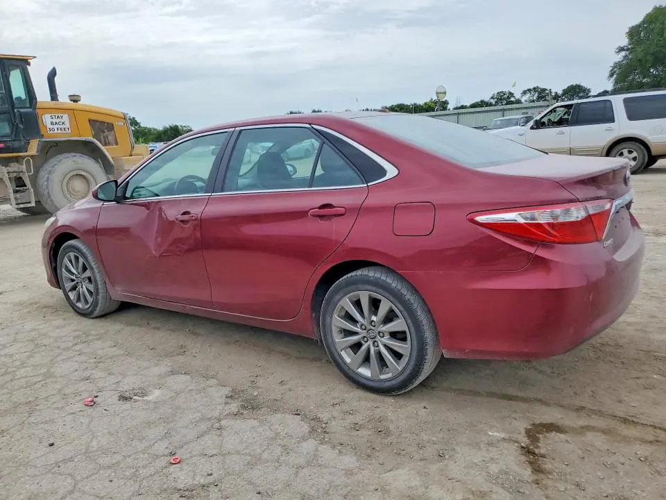 2017 TOYOTA CAMRY XLE  