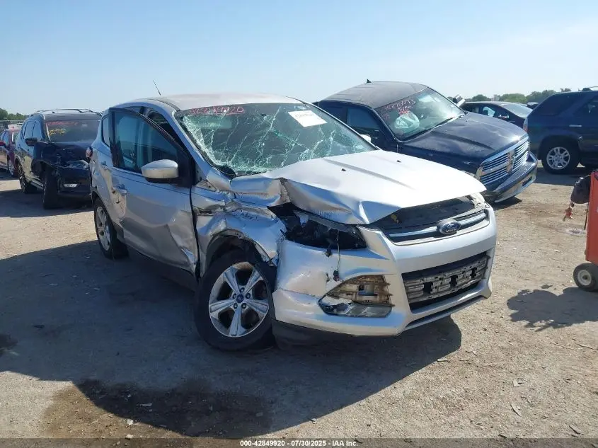 2015 FORD ESCAPE SE