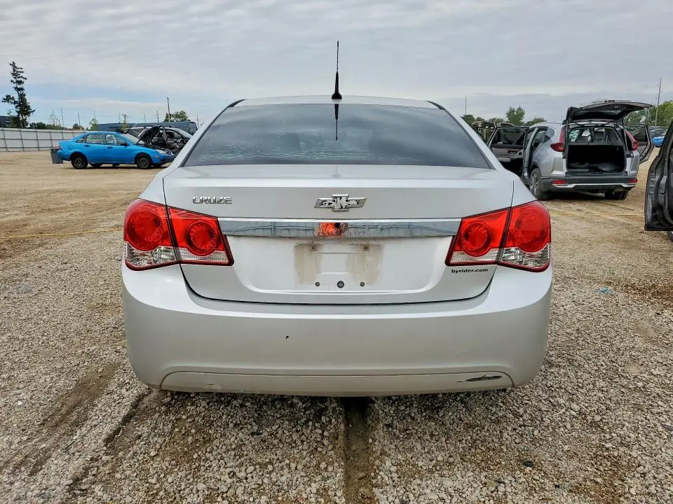2014 CHEVROLET CRUZE LS  