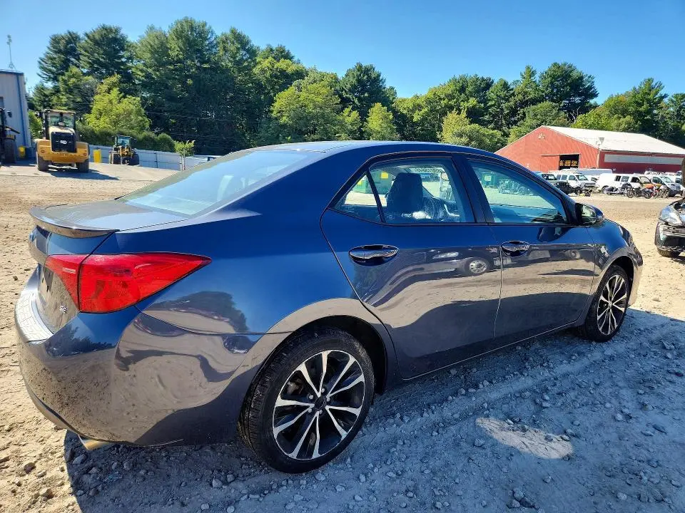 2019 TOYOTA COROLLA SE  