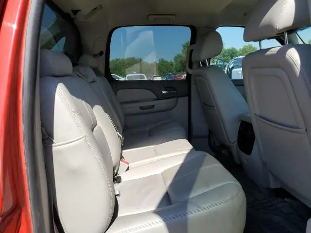 2010 CHEVROLET AVALANCHE LT  