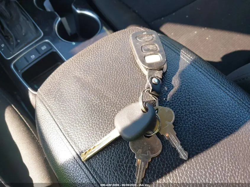 2014 KIA SORENTO LX