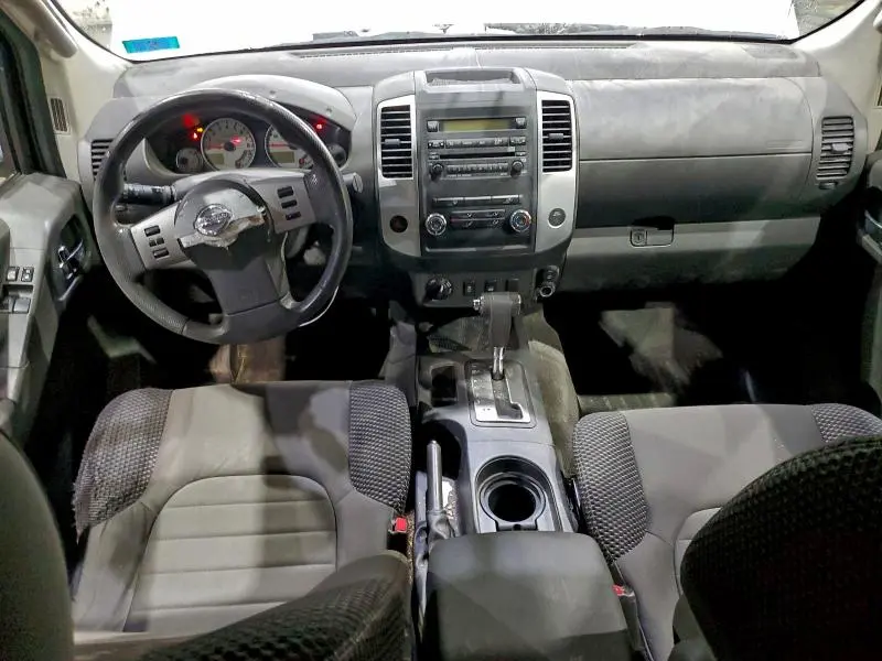 2012 NISSAN FRONTIER SV  