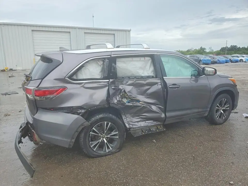 2016 TOYOTA HIGHLANDER XLE  