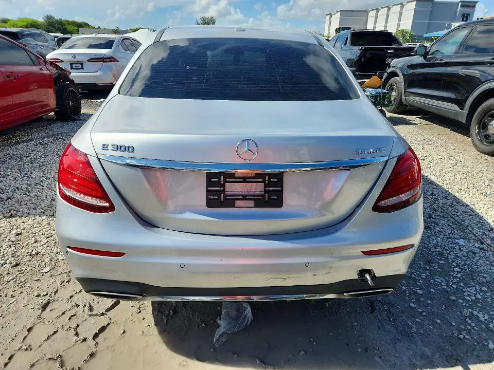 2017 MERCEDES-BENZ E 300 4MATIC  
