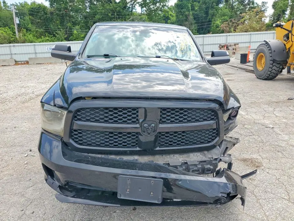 2014 RAM 1500 ST  
