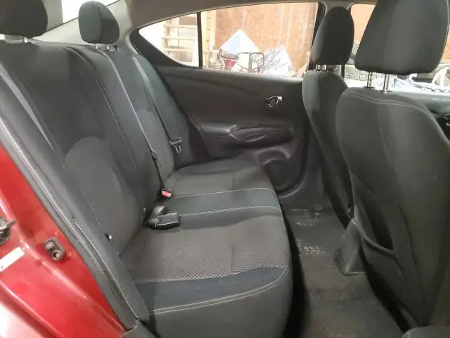 2016 NISSAN VERSA S  