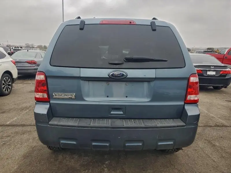 2011 FORD ESCAPE XLT  