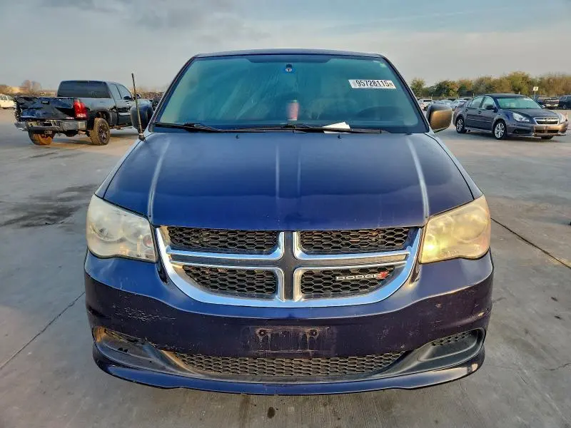 2014 DODGE GRAND CARAVAN SE  