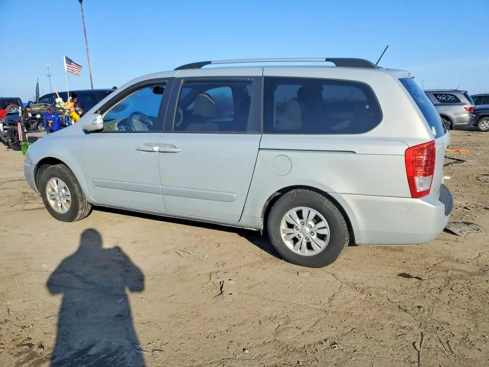 2012 KIA SEDONA LX  