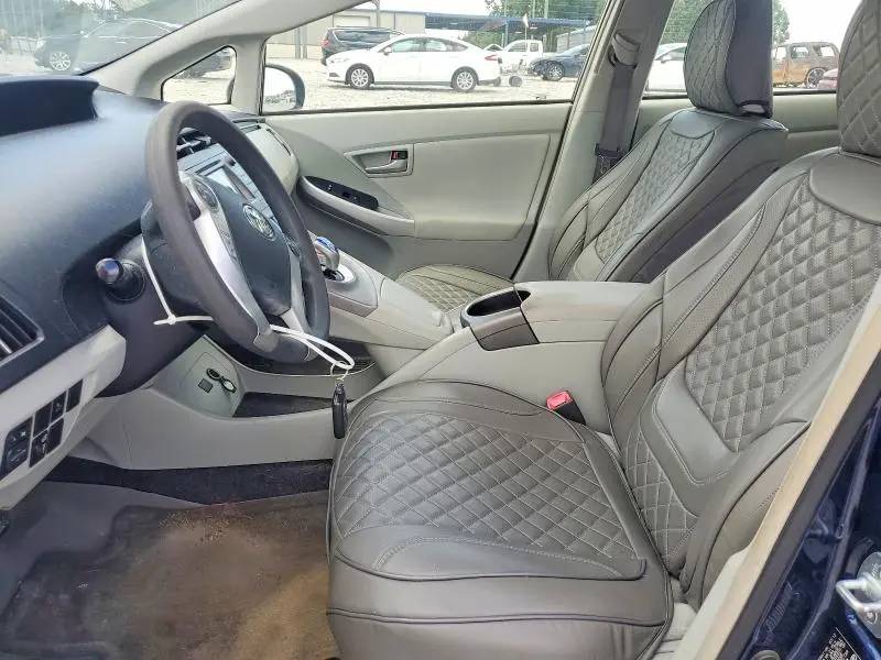 2013 TOYOTA PRIUS THREE  