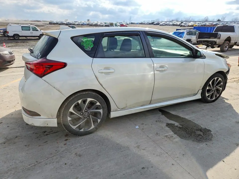 2017 TOYOTA COROLLA IM   