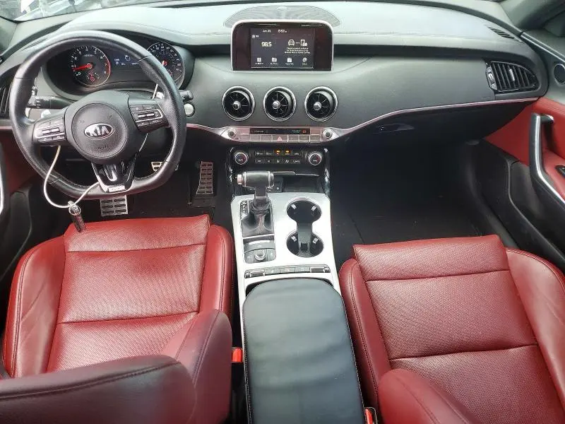 2021 KIA STINGER GT  