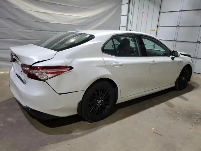 2020 TOYOTA CAMRY XLE  