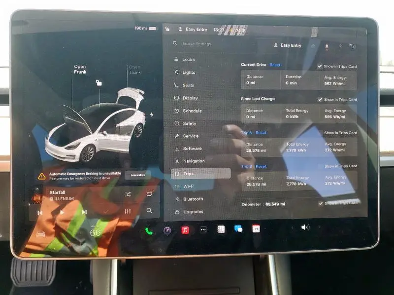 2018 TESLA MODEL 3 