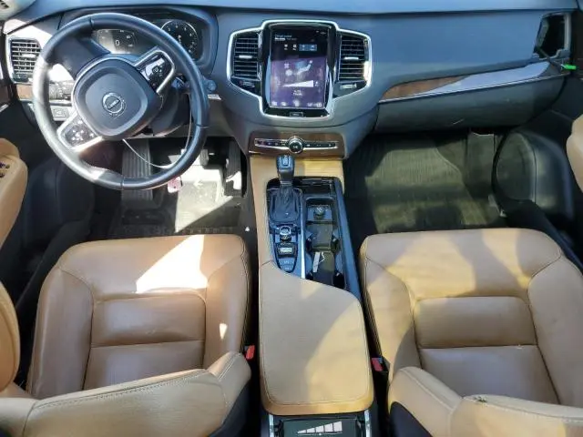 2016 VOLVO XC90 T6  