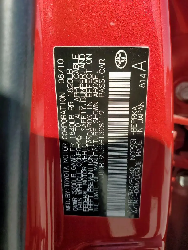 2011 TOYOTA YARIS BASE  