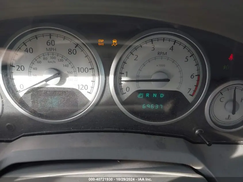 2010 CHRYSLER TOWN & COUNTRY NEW LIMITED