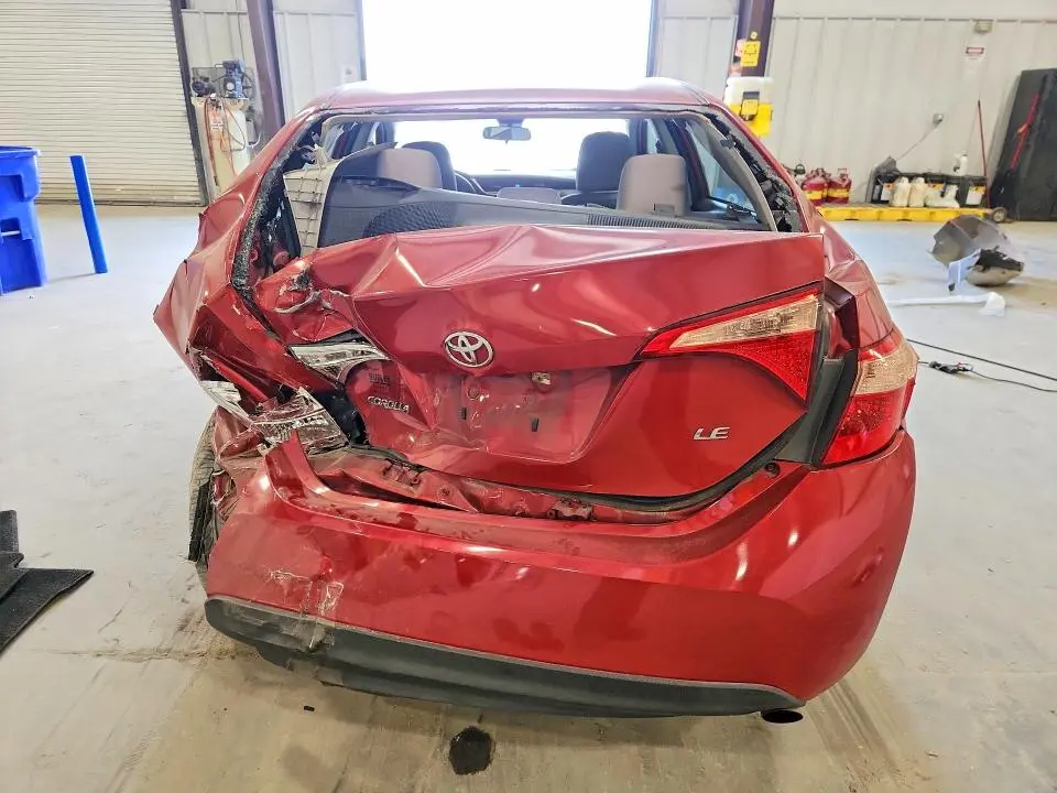 2018 TOYOTA COROLLA LE  