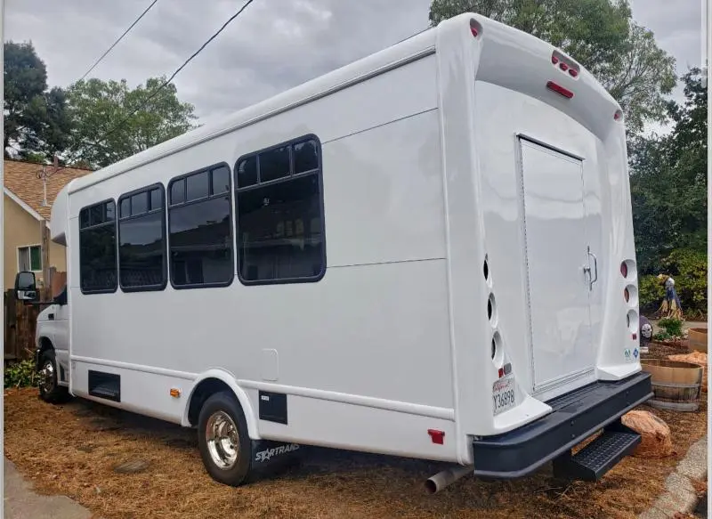 2015 FORD ECONOLINE E450 SUPER DUTY CUTAWAY VAN  