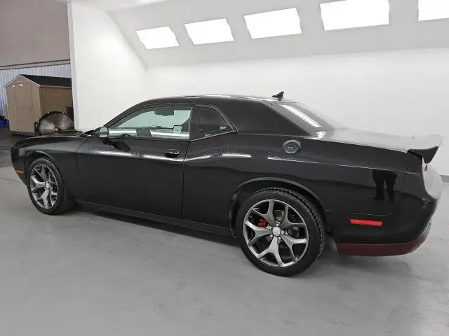 2016 DODGE CHALLENGER SXT  