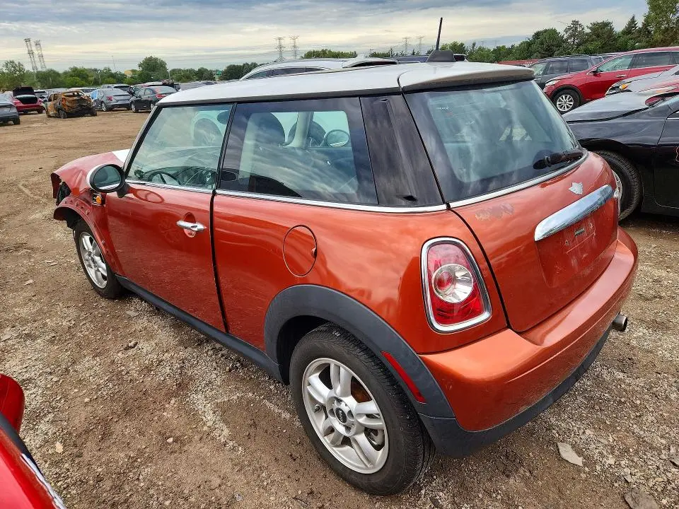 2013 MINI COOPER   