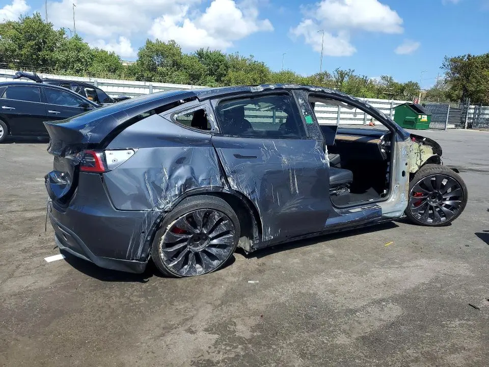2022 TESL MODEL Y   