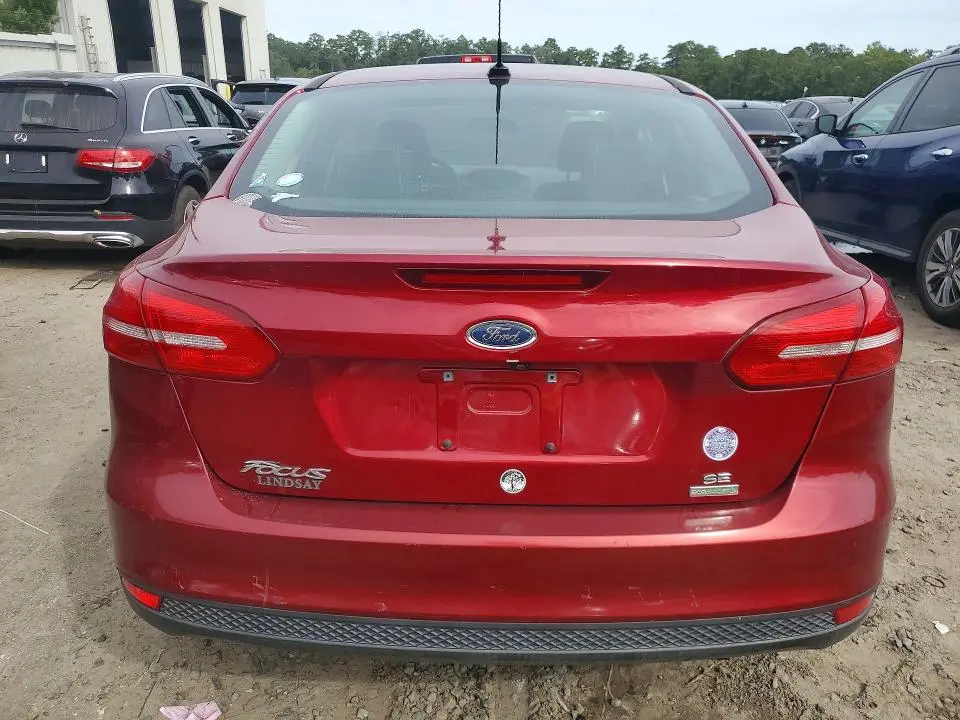 2017 FORD FOCUS SE  