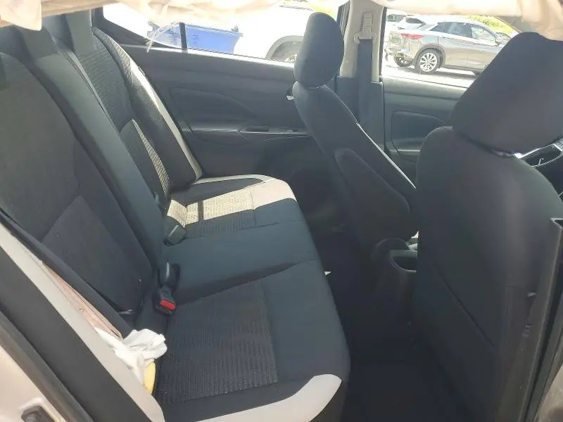 2020 NISSAN VERSA SV  
