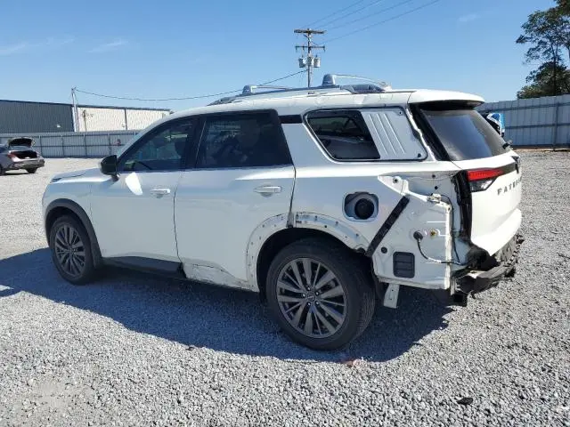 2022 NISSAN PATHFINDER SL  