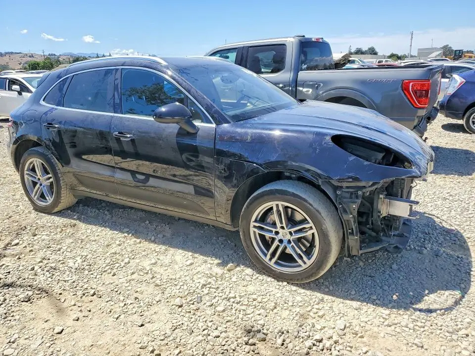 2015 PORSCHE MACAN S  