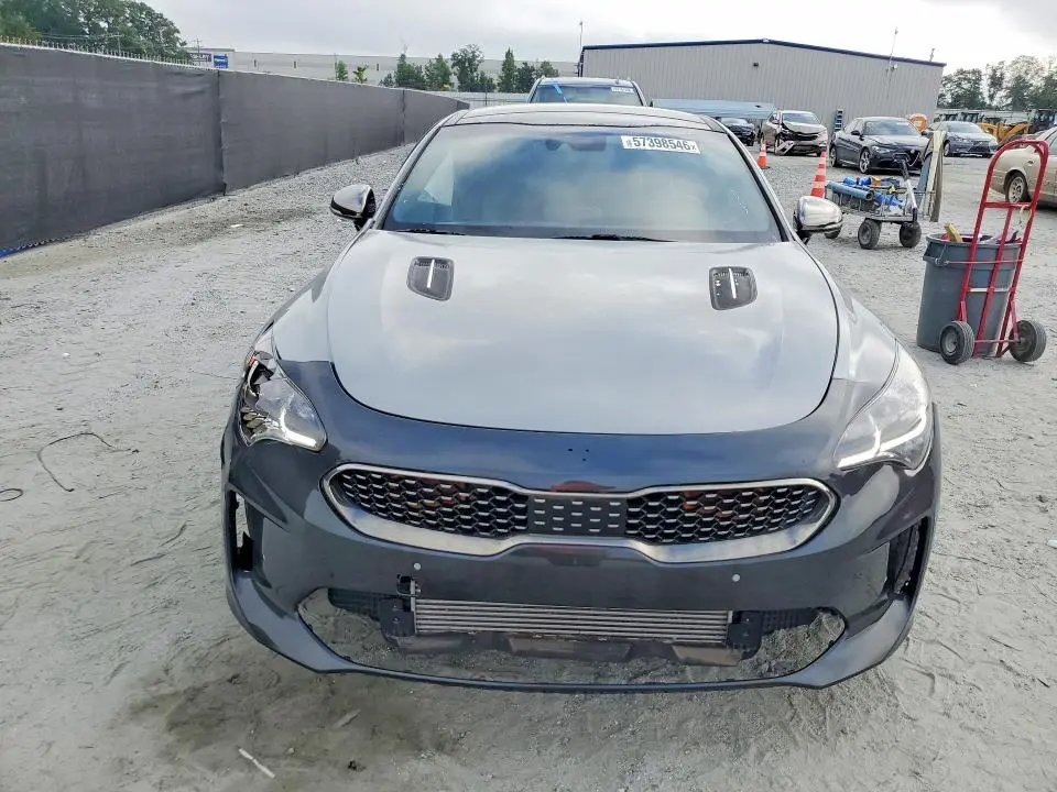 2019 KIA STINGER GT1  