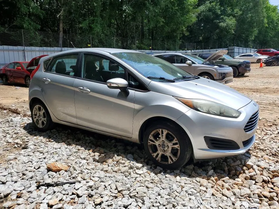 2016 FORD FIESTA SE  