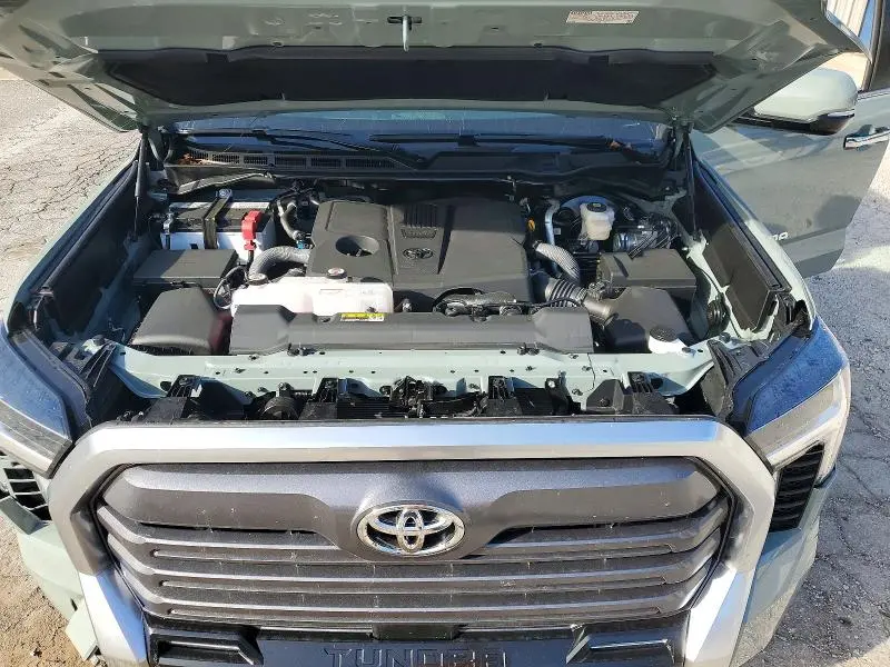 2026 TOYOTA TUNDRA CREWMAX LIMITED  