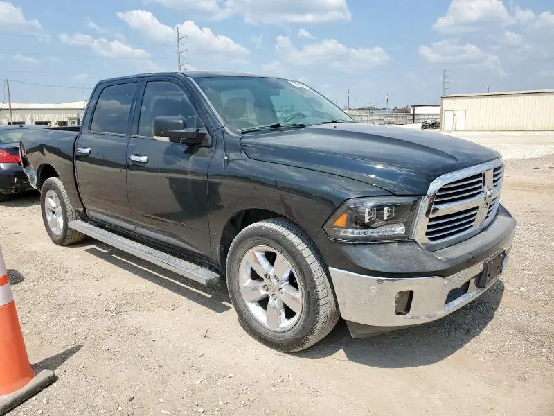 2014 RAM 1500 SLT  