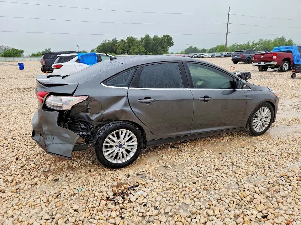 2017 FORD FOCUS TITANIUM  