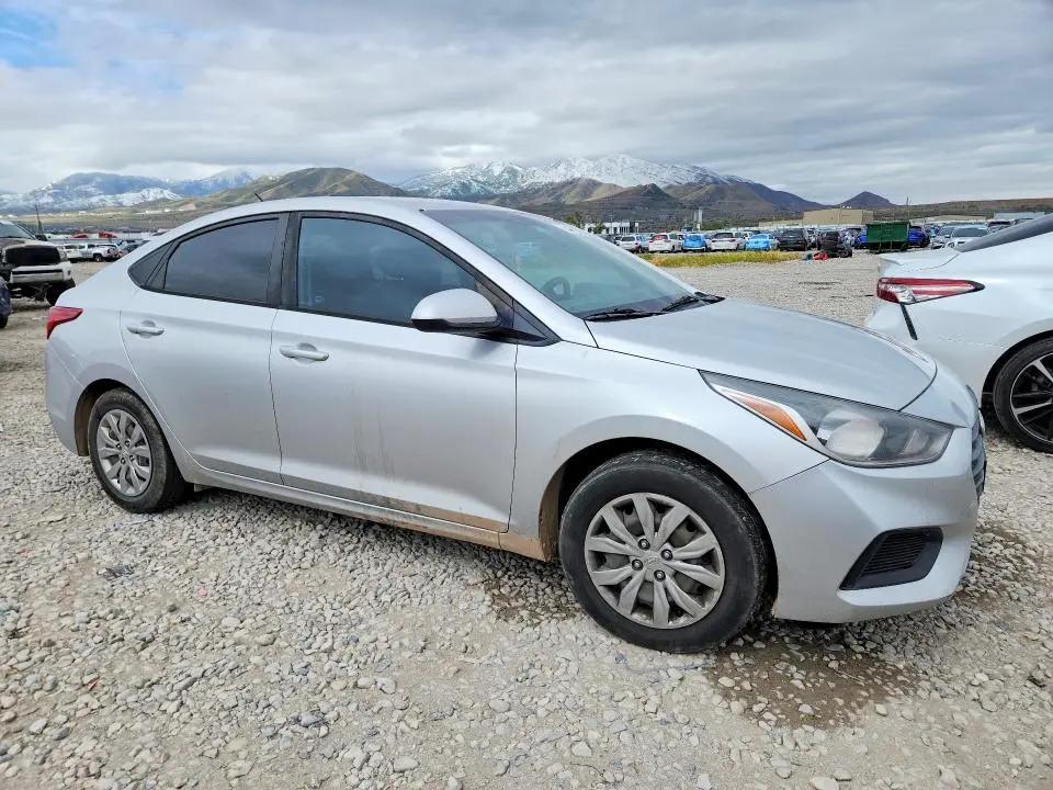 2018 HYUNDAI ACCENT SE  