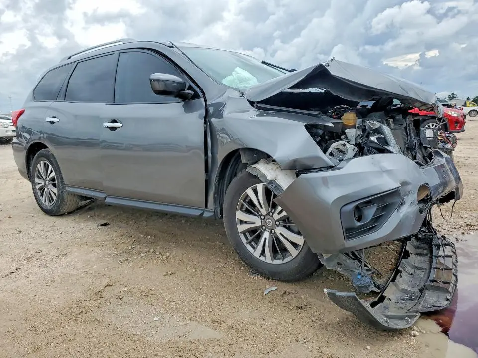2019 NISSAN PATHFINDER SV  