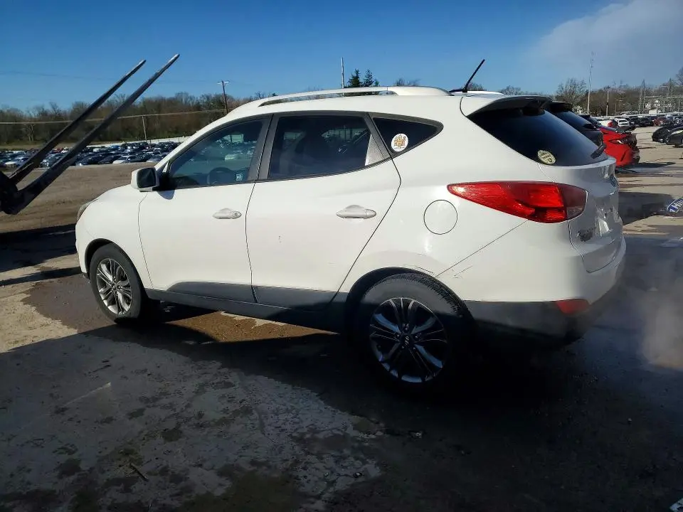 2015 HYUNDAI TUCSON SE  
