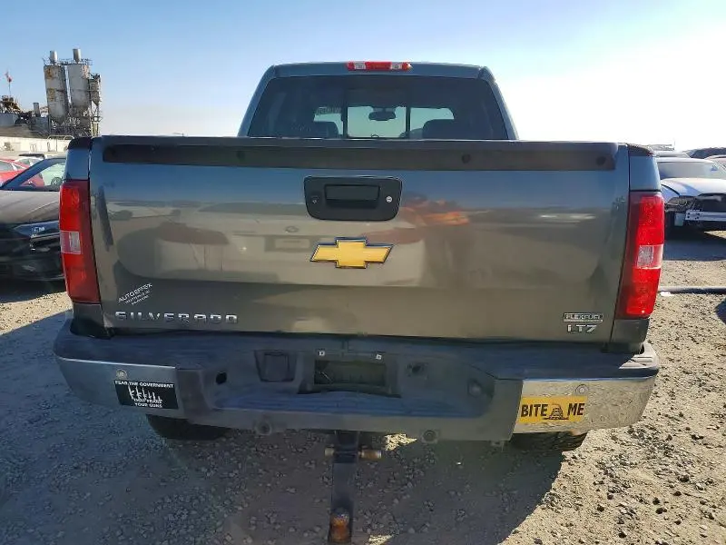 2011 CHEVROLET SILVERADO K1500 LTZ  