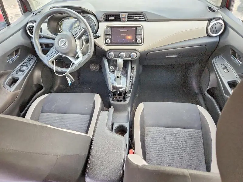 2021 NISSAN VERSA SV  