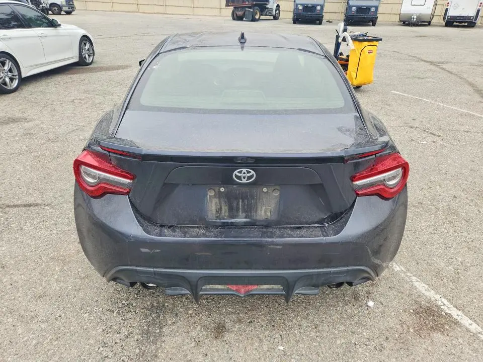 2018 TOYOTA 86 BASE  