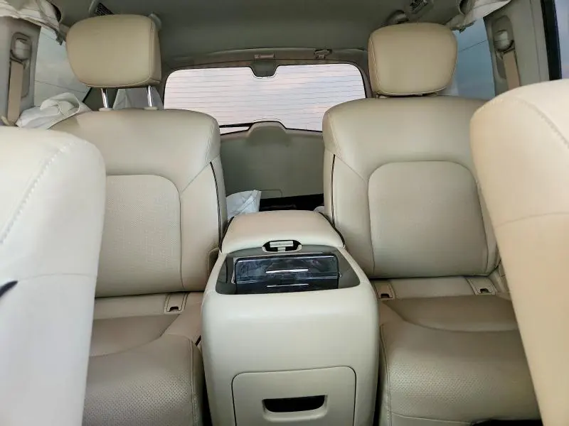 2022 INFINITI QX80 LUXE  