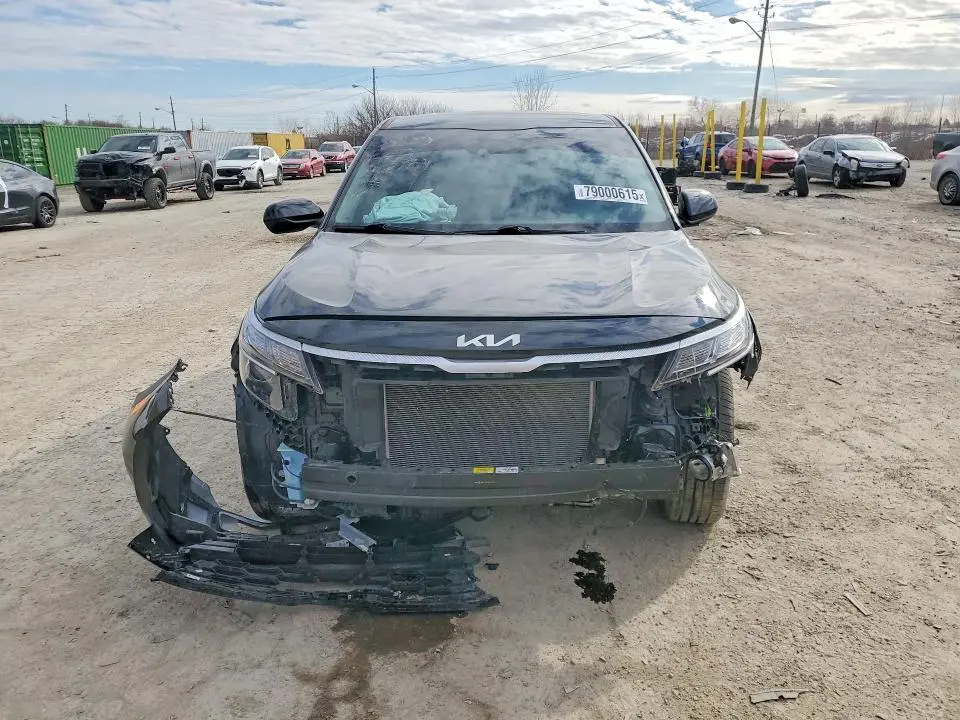 2023 KIA SELTOS LX  