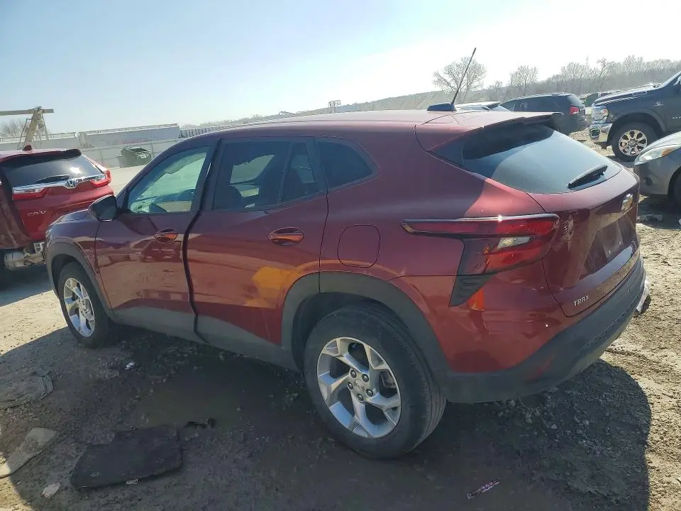2025 CHEVROLET TRAX LS  