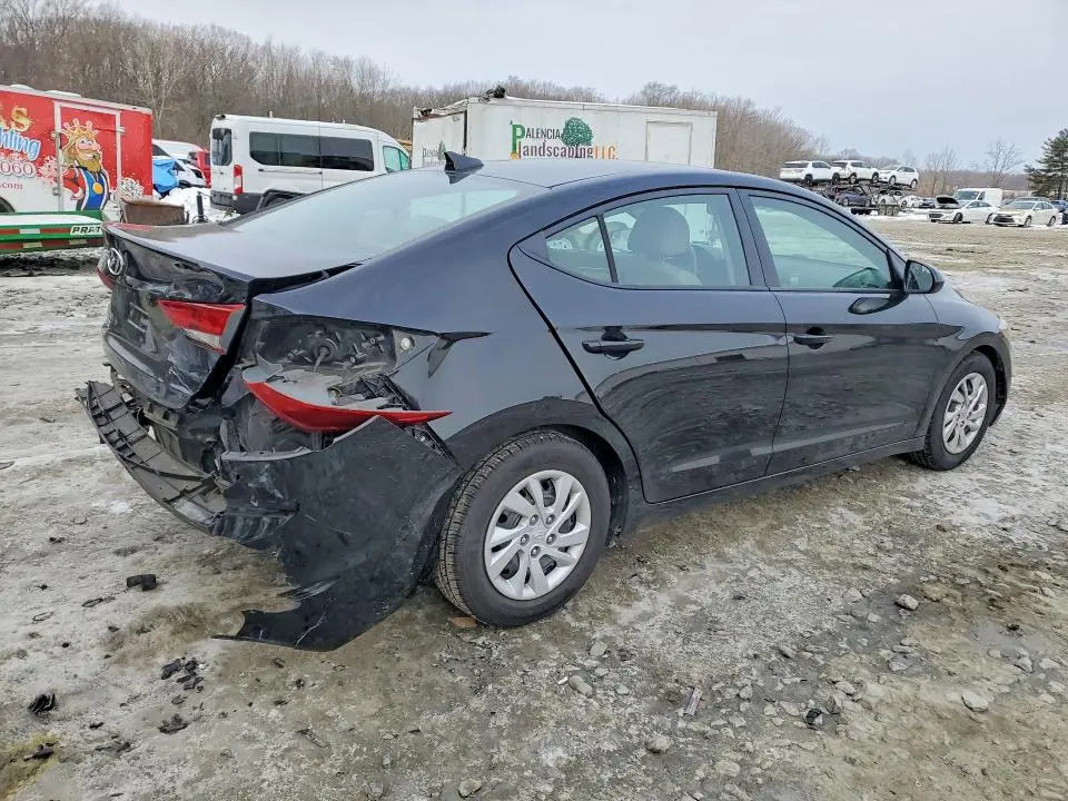 2018 HYUNDAI ELANTRA SE  