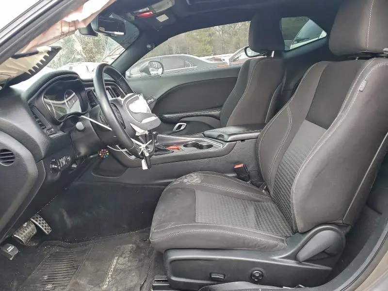 2015 DODGE CHALLENGER SXT  