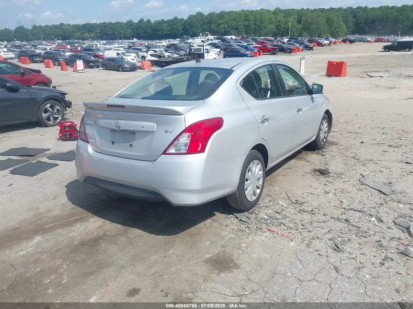 2017 NISSAN VERSA 1.6 SV