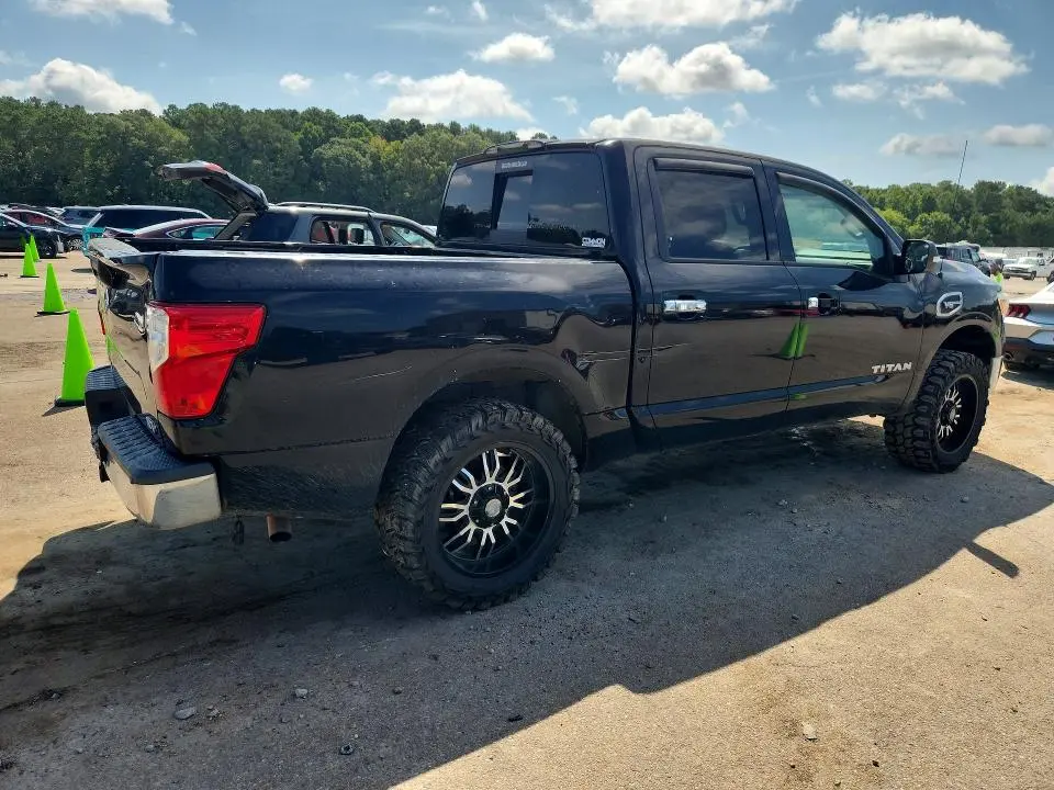 2017 NISS TITAN SV